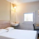 Hotelf1 Cdg Pn2 Hotel *