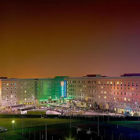 Hotelf1 Cdg Pn2 Roissy-en-France