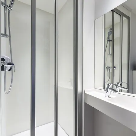 Hotel Hotelf1 Cdg Pn2