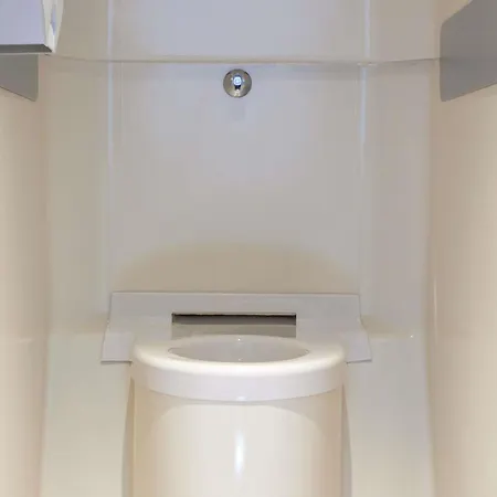 Hotelf1 Cdg Pn2 * 루와시 앙 프랑스