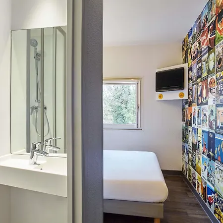 Hotel Hotelf1 Cdg Pn2