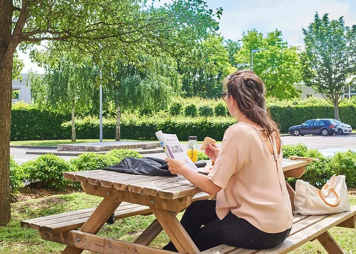 Hotell Hotelf1 Cdg Pn2