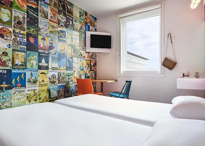 Hotell Hotelf1 Cdg Pn2 *