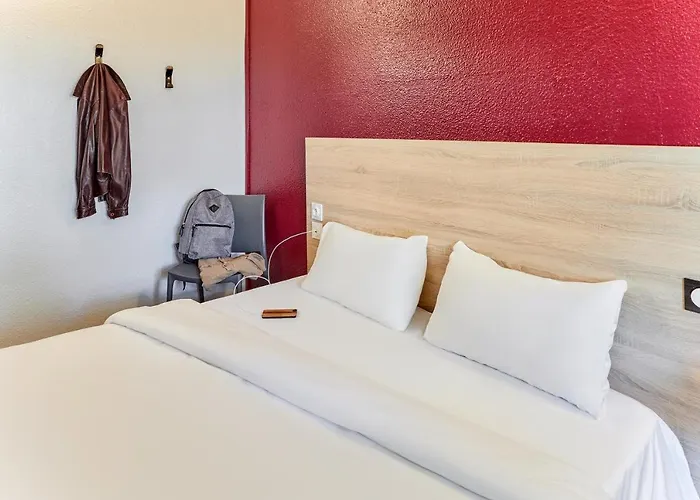 Hotelf1 Cdg Pn2 Hotel *